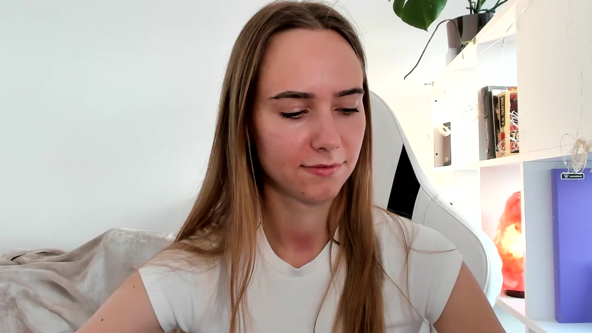 Gallery image thumbnail from OhAlisa's myfreecams stream on, 07/22/2025, 16:48 image 16 of 20