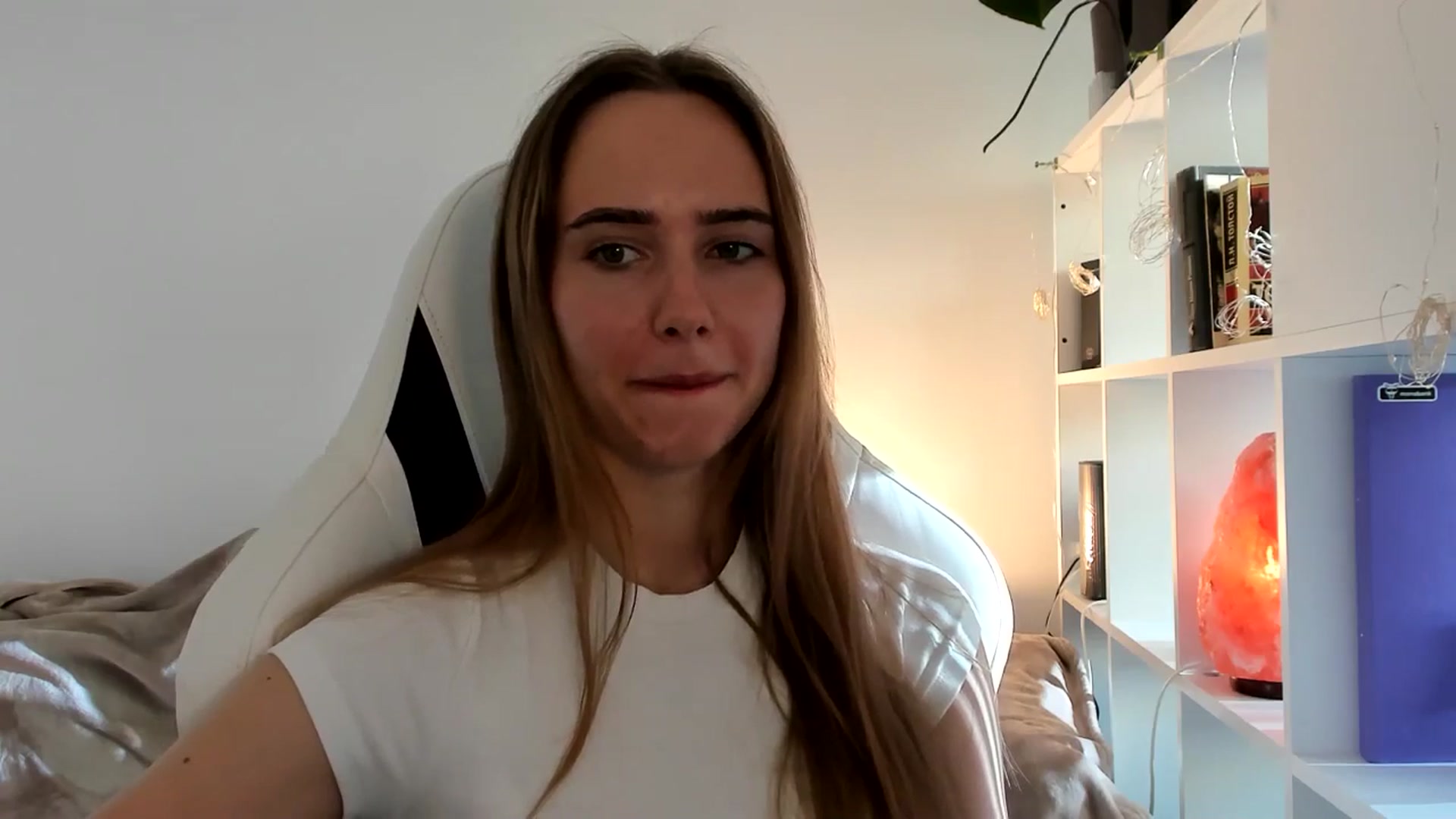 Gallery image thumbnail from OhAlisa's myfreecams stream on, 07/22/2025, 16:48 image 9 of 20