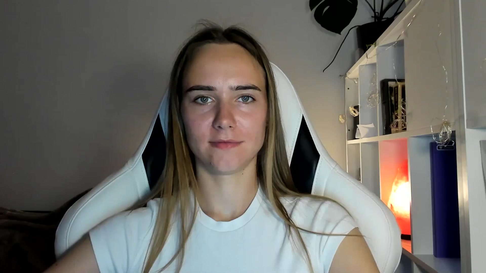 Gallery image thumbnail from OhAlisa's myfreecams stream on, 07/22/2025, 19:13 image 12 of 20