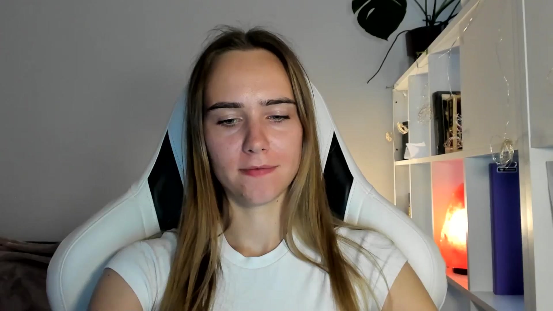 Gallery image thumbnail from OhAlisa's myfreecams stream on, 07/22/2025, 19:13 image 7 of 20