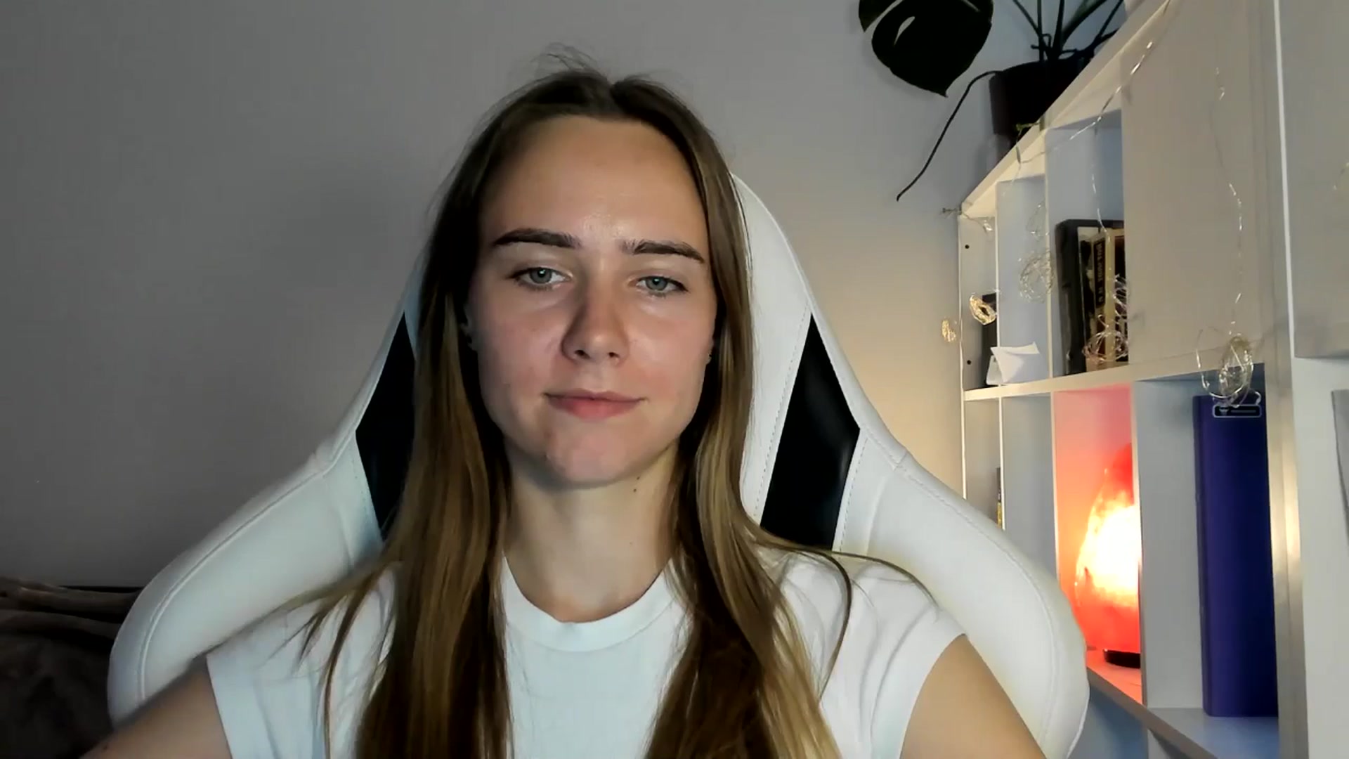 Gallery image thumbnail from OhAlisa's myfreecams stream on, 07/22/2025, 19:13 image 9 of 20