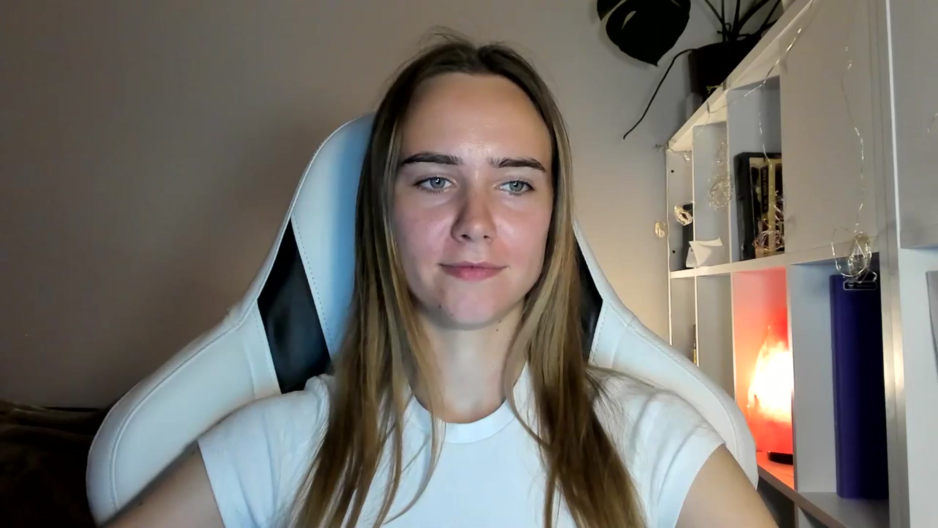 Gallery image thumbnail from OhAlisa's myfreecams stream on, 07/22/2025, 19:13 image 20 of 20