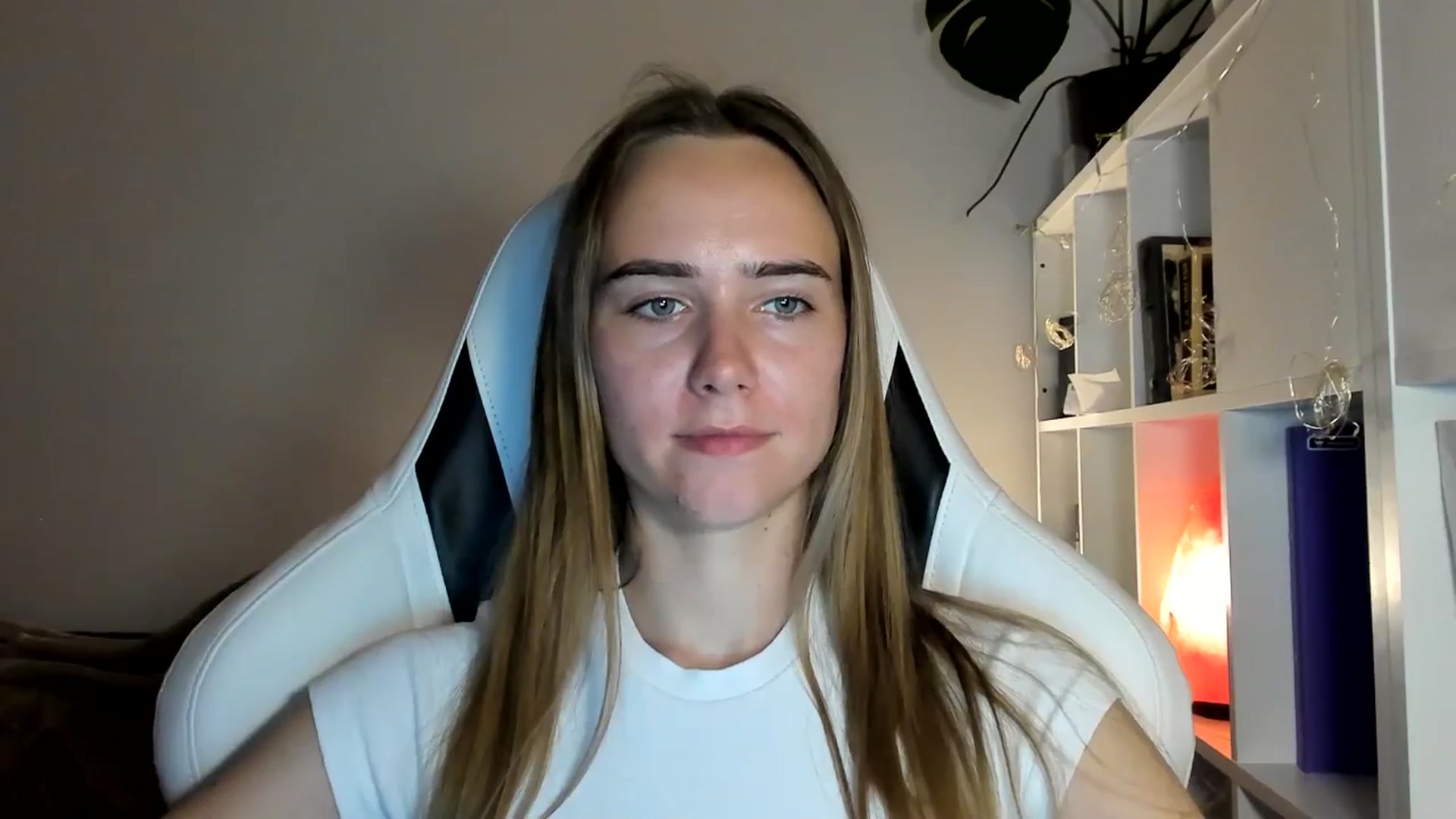 Gallery image thumbnail from OhAlisa's myfreecams stream on, 07/22/2025, 19:50 image 6 of 20