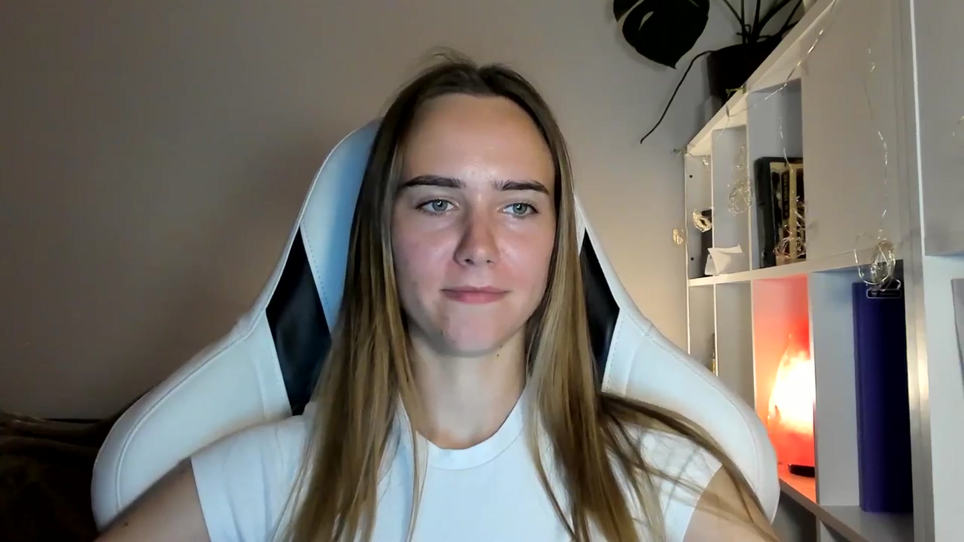 Gallery image thumbnail from OhAlisa's myfreecams stream on, 07/22/2025, 19:50 image 2 of 20