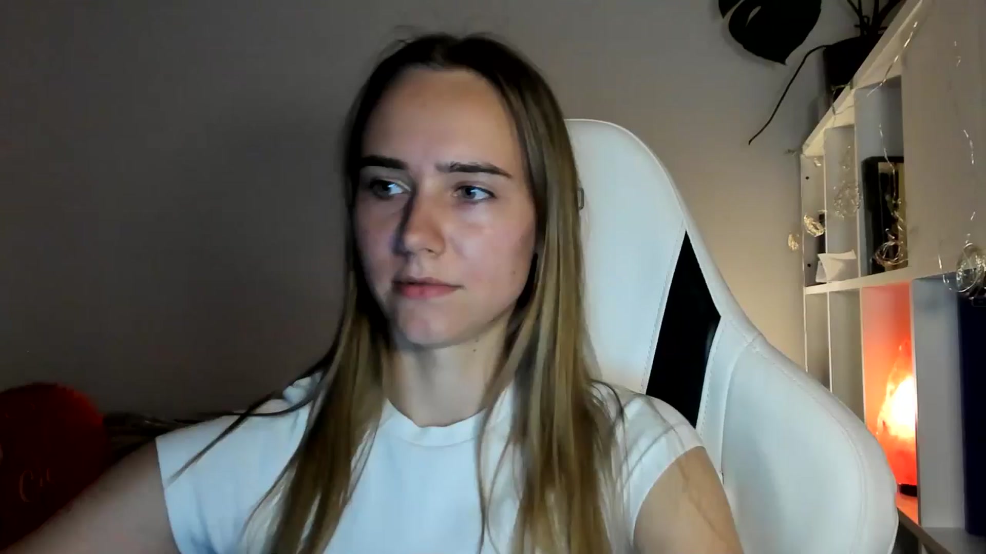 Gallery image thumbnail from OhAlisa's myfreecams stream on, 07/22/2025, 20:22 image 11 of 20