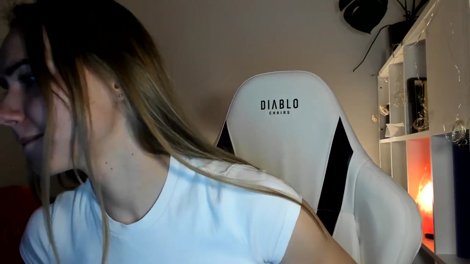 Gallery image thumbnail from OhAlisa's myfreecams stream on, 07/22/2025, 20:22 image 6 of 20