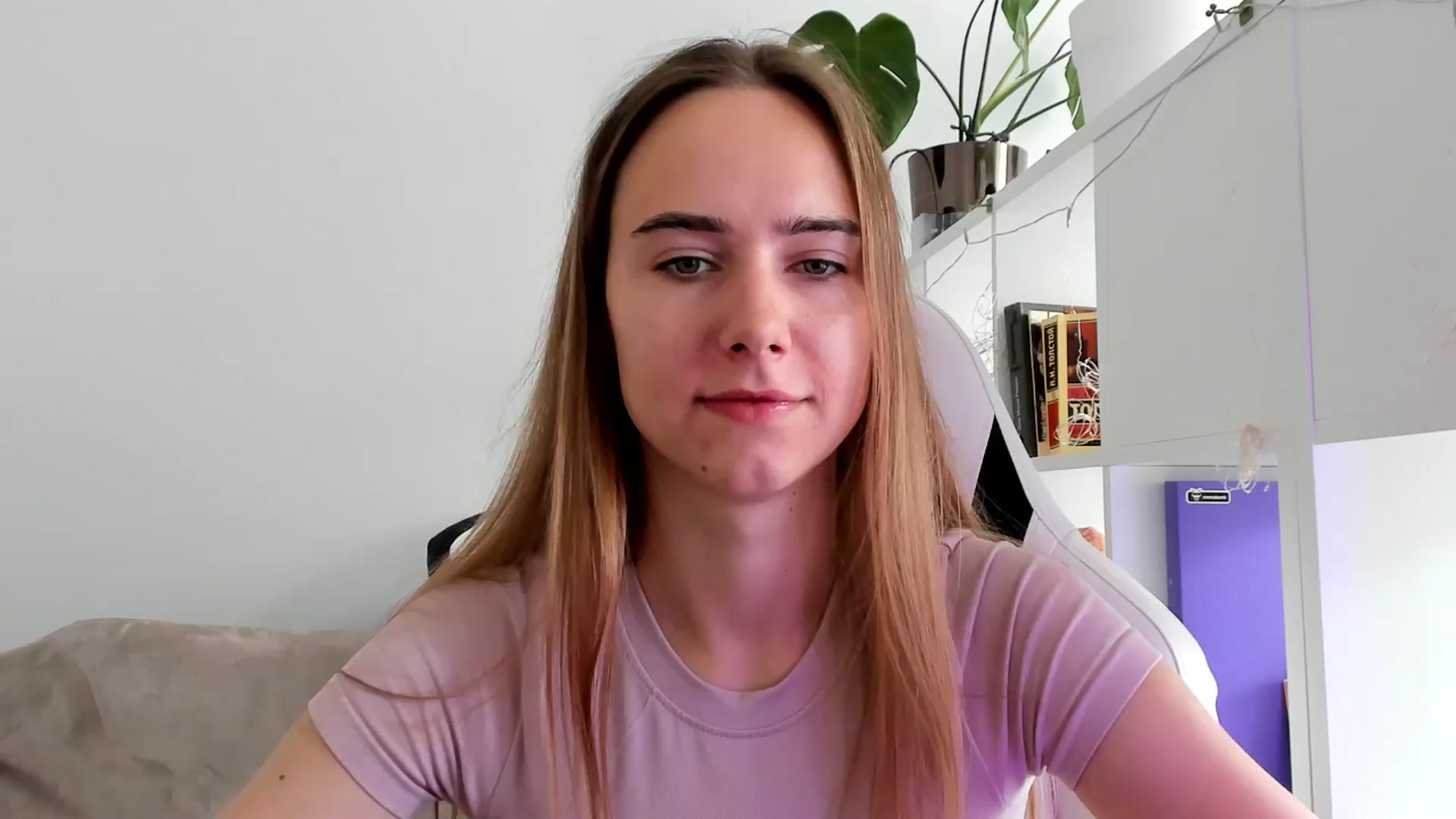 Gallery image thumbnail from OhAlisa's myfreecams stream on, 07/23/2025, 10:46 image 5 of 20