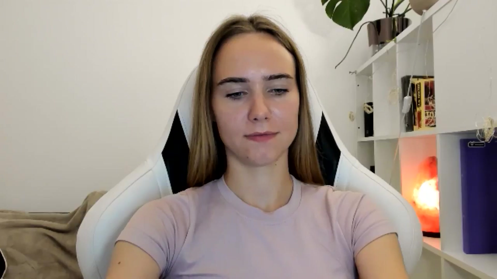 Gallery image thumbnail from OhAlisa's myfreecams stream on, 07/23/2025, 20:13 image 13 of 20
