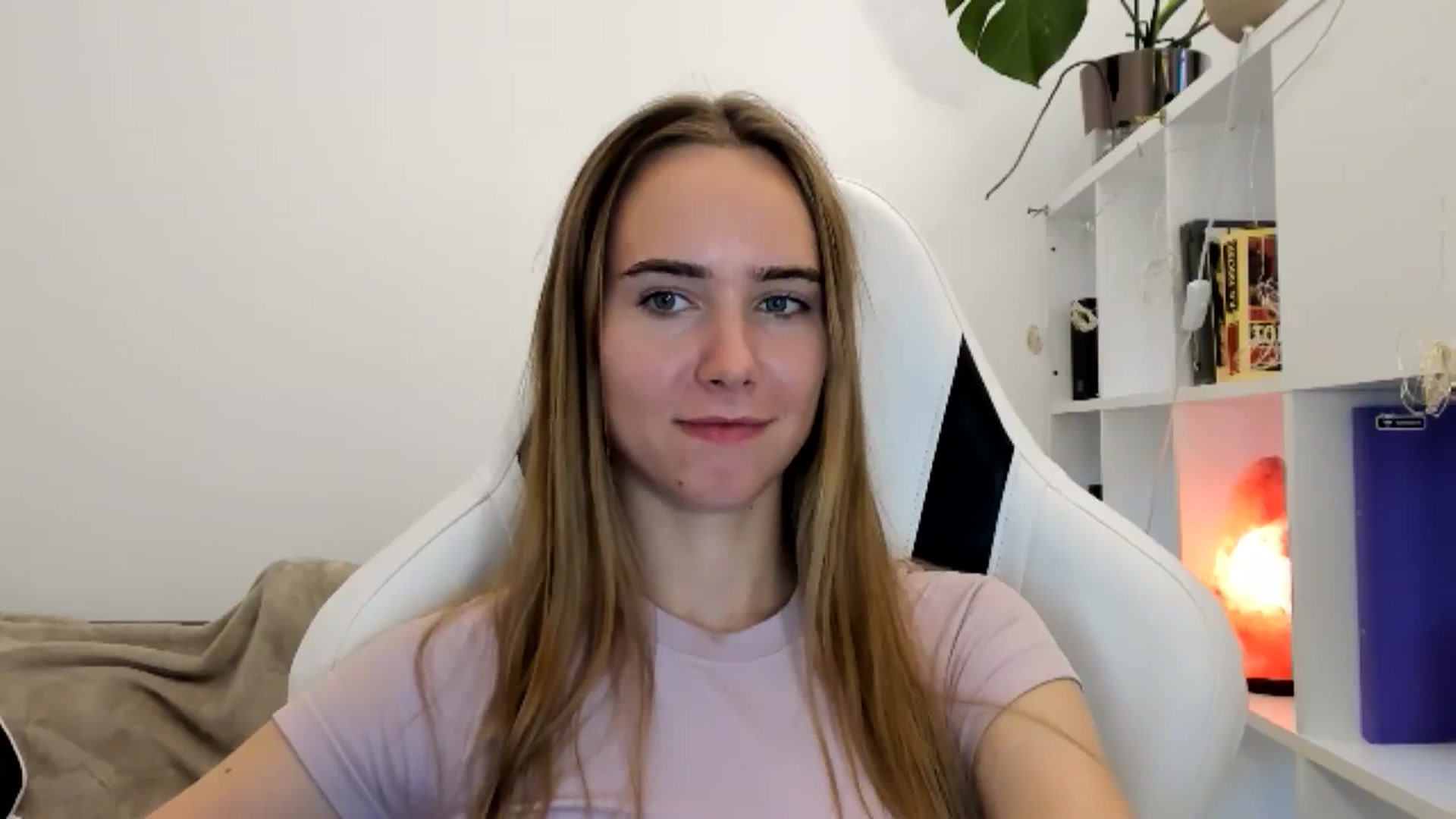 Gallery image thumbnail from OhAlisa's myfreecams stream on, 07/23/2025, 20:13 image 5 of 20