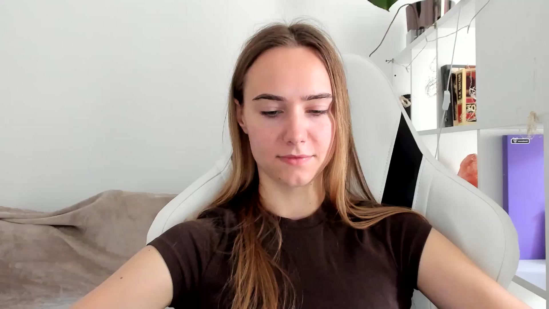 Gallery image thumbnail from OhAlisa's myfreecams stream on, 07/24/2025, 10:21 image 18 of 20