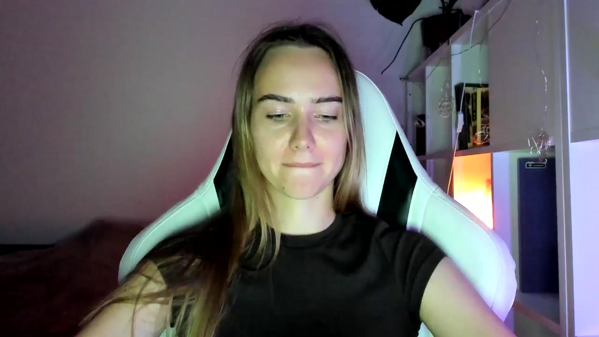 Gallery image thumbnail from OhAlisa's myfreecams stream on, 07/24/2025, 19:12 image 9 of 20