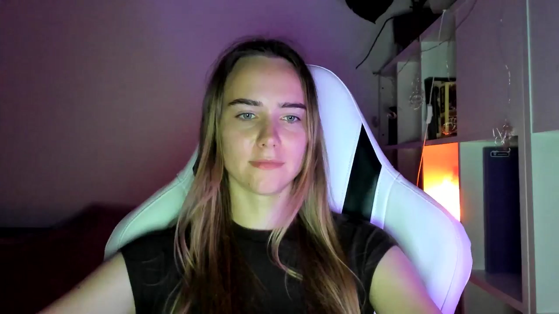 Gallery image thumbnail from OhAlisa's myfreecams stream on, 07/24/2025, 19:12 image 20 of 20