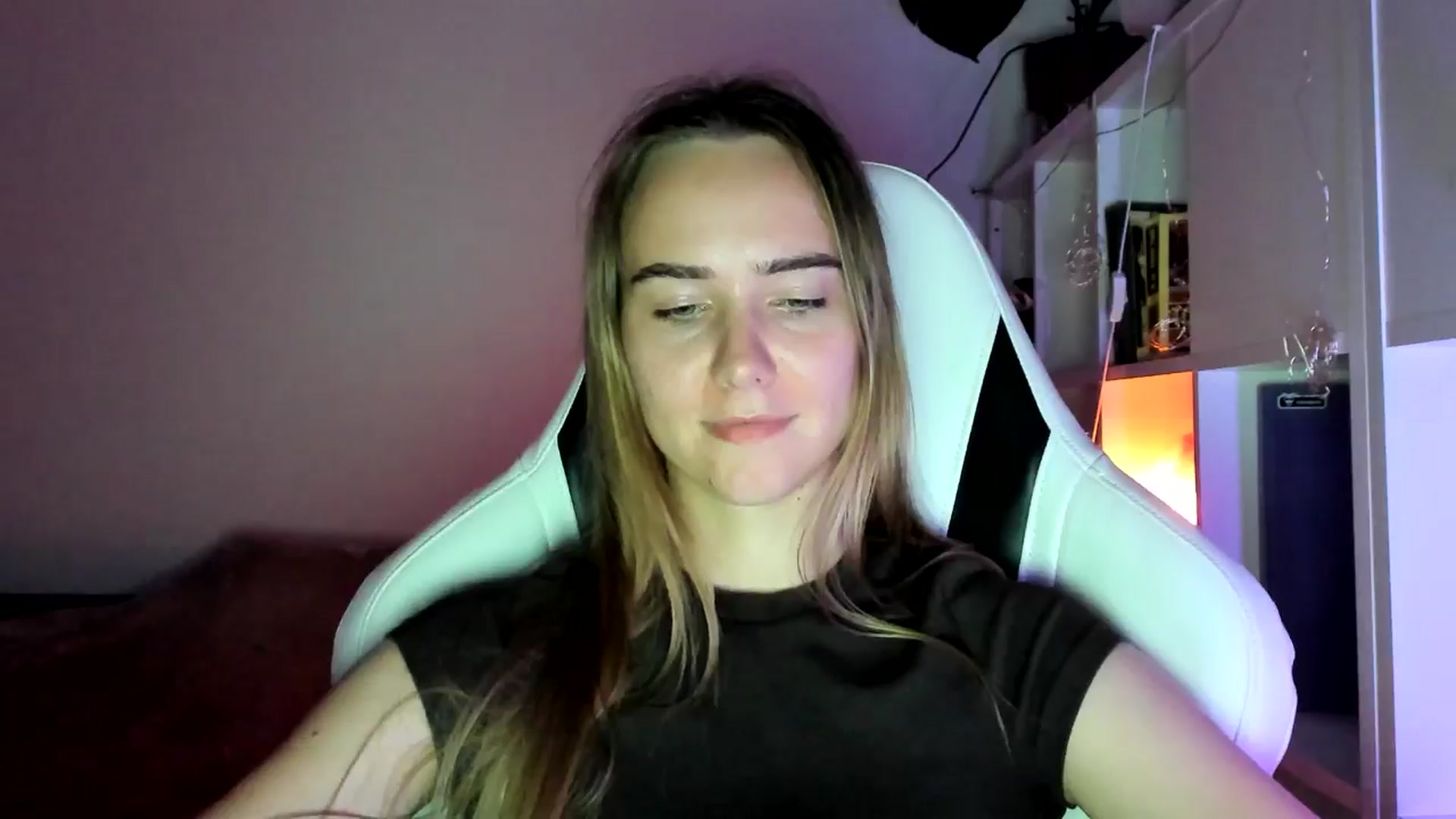 Gallery image thumbnail from OhAlisa's myfreecams stream on, 07/24/2025, 19:12 image 11 of 20