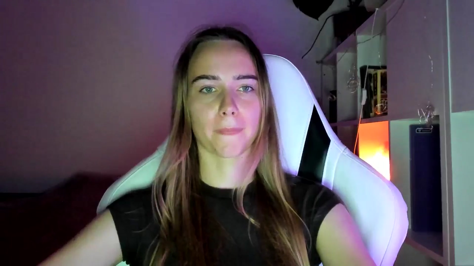 Gallery image thumbnail from OhAlisa's myfreecams stream on, 07/24/2025, 19:12 image 19 of 20