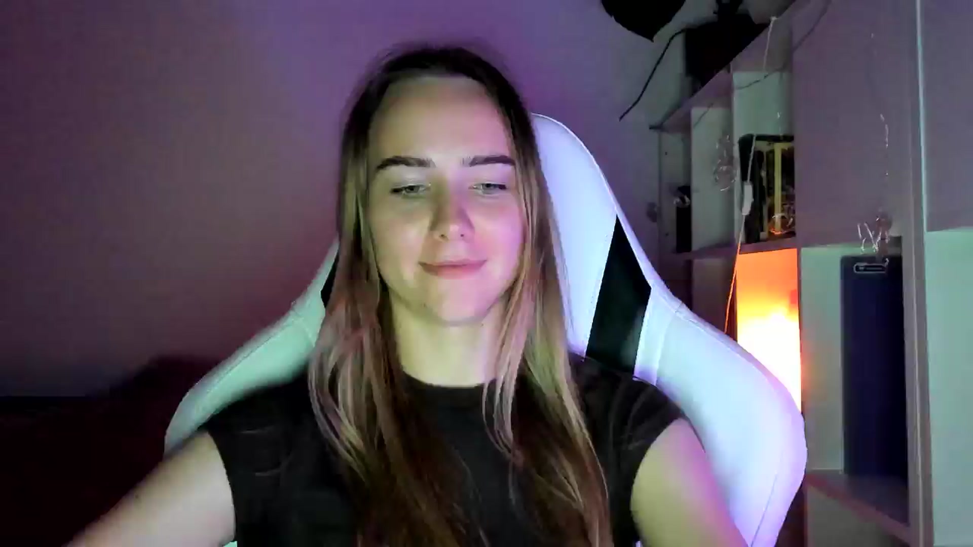 Gallery image thumbnail from OhAlisa's myfreecams stream on, 07/24/2025, 19:12 image 18 of 20