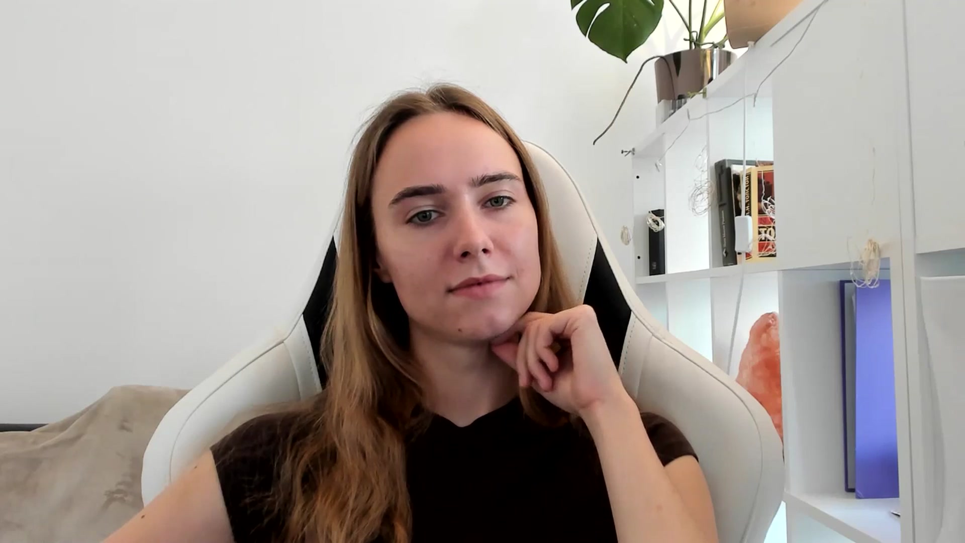 Gallery image thumbnail from OhAlisa's myfreecams stream on, 07/25/2025, 17:00 image 20 of 20