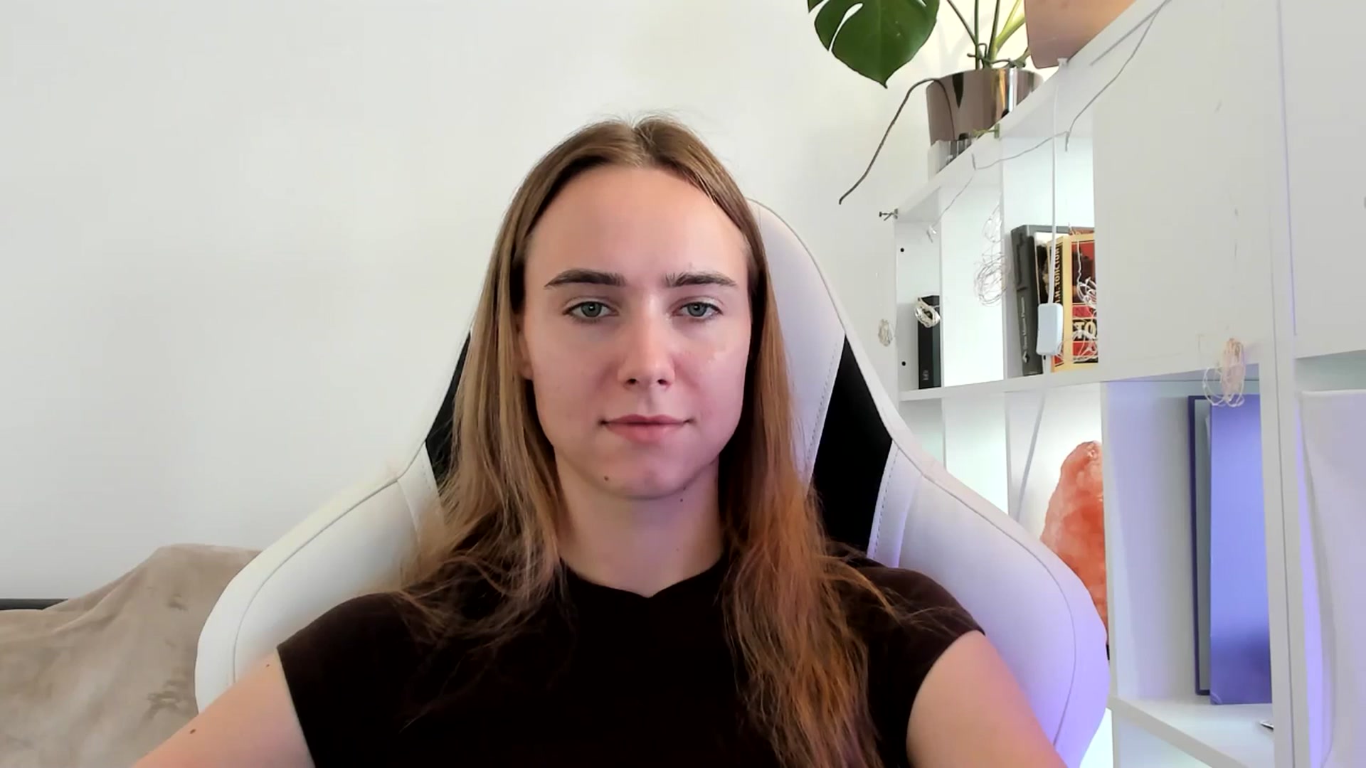 Gallery image thumbnail from OhAlisa's myfreecams stream on, 07/25/2025, 17:00 image 5 of 20