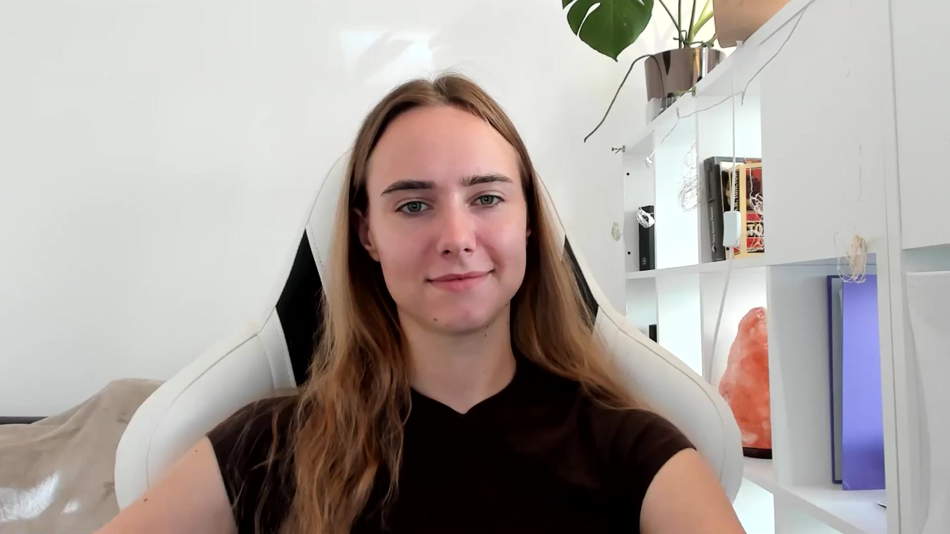 Gallery image thumbnail from OhAlisa's myfreecams stream on, 07/25/2025, 17:00 image 11 of 20
