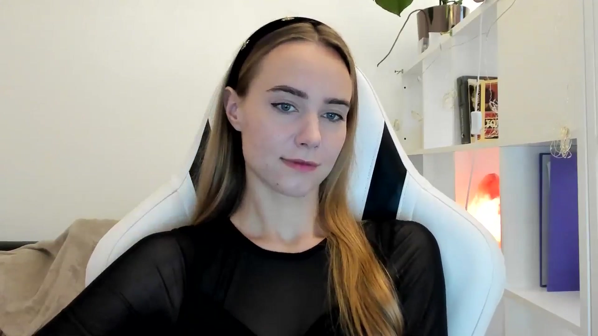 Gallery image thumbnail from OhAlisa's myfreecams stream on, 07/26/2025, 21:02 image 4 of 20