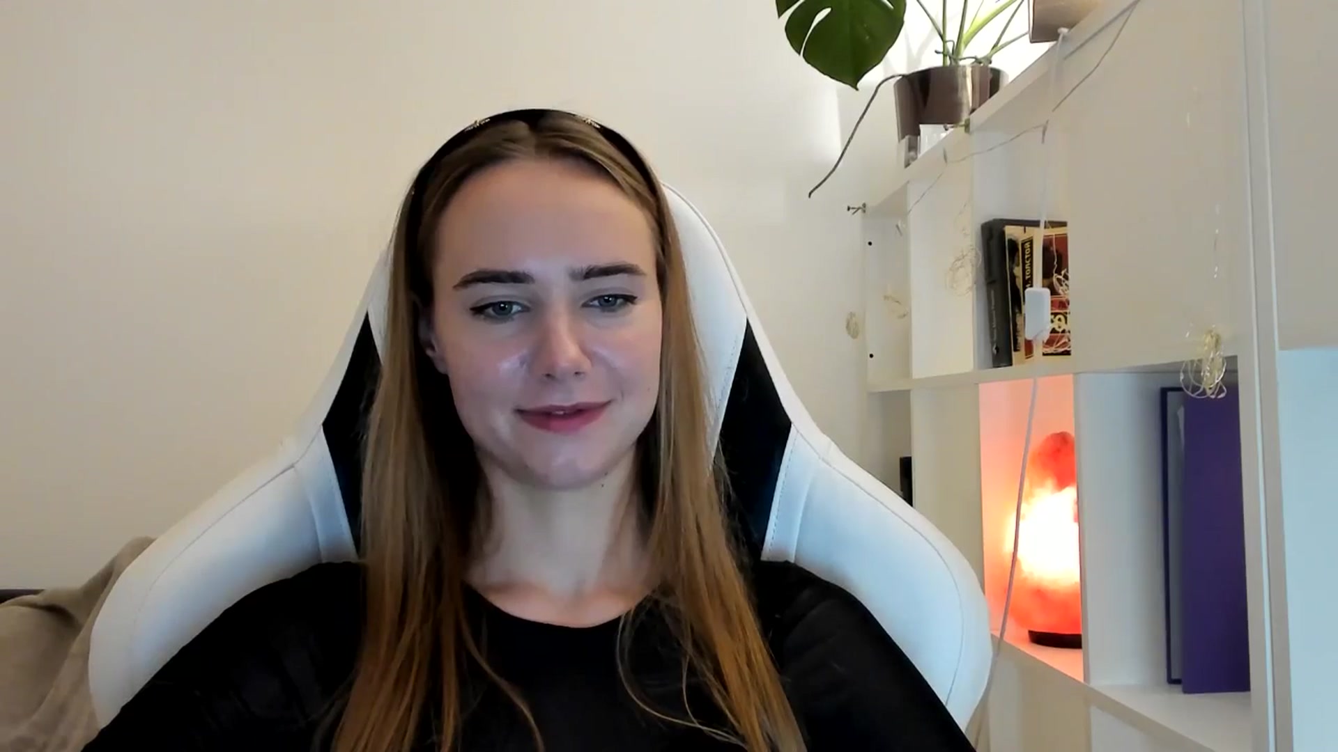 Gallery image thumbnail from OhAlisa's myfreecams stream on, 07/26/2025, 21:37 image 4 of 20