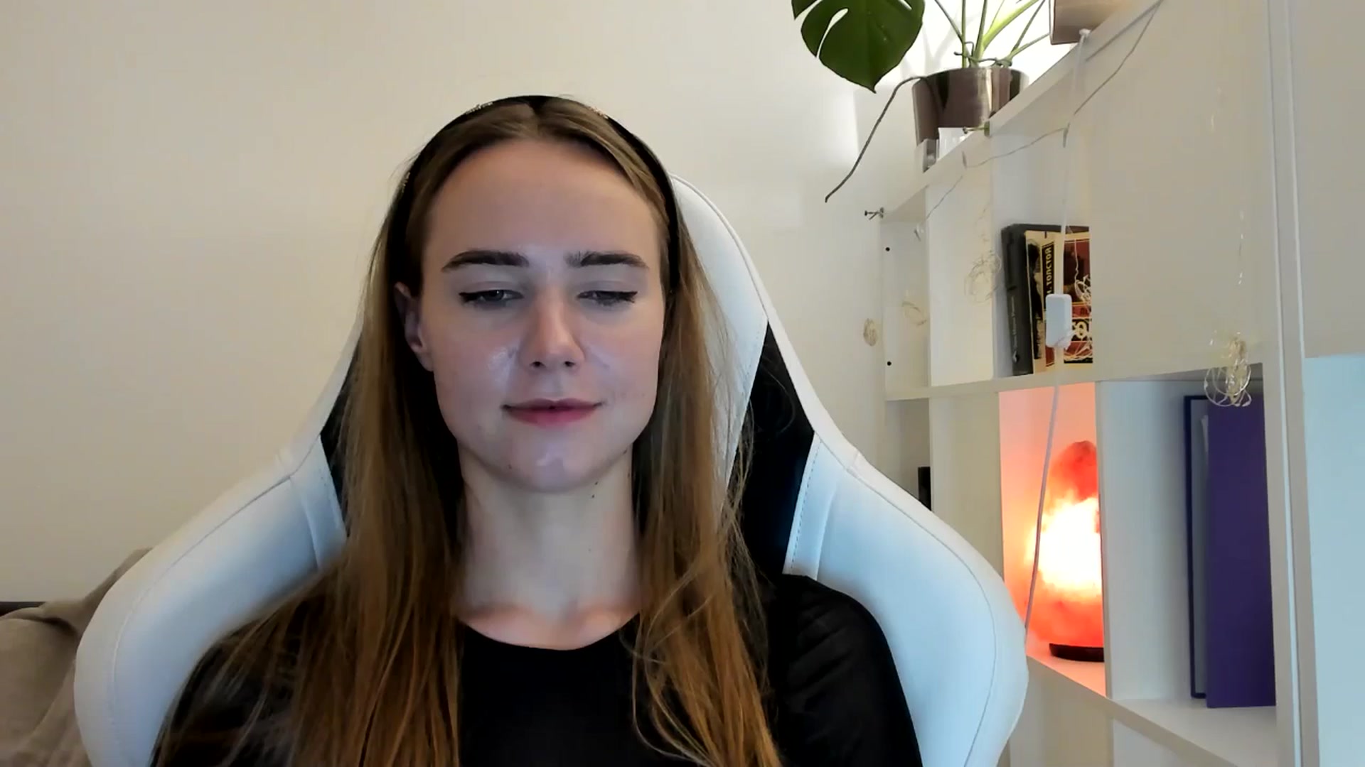 Gallery image thumbnail from OhAlisa's myfreecams stream on, 07/26/2025, 21:37 image 5 of 20