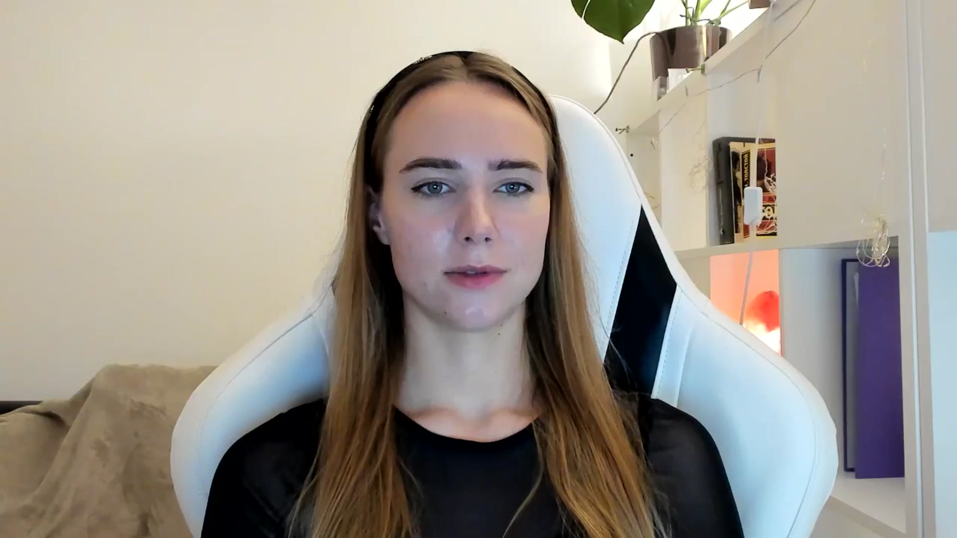 Gallery image thumbnail from OhAlisa's myfreecams stream on, 07/26/2025, 21:37 image 19 of 20