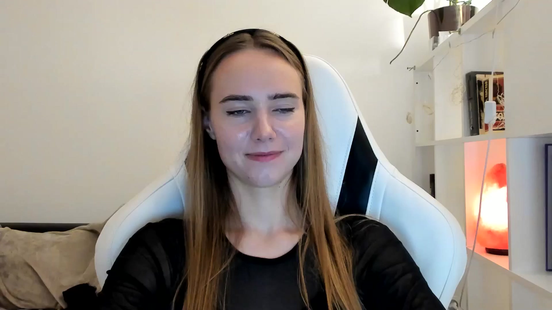 Gallery image thumbnail from OhAlisa's myfreecams stream on, 07/26/2025, 22:31 image 7 of 20