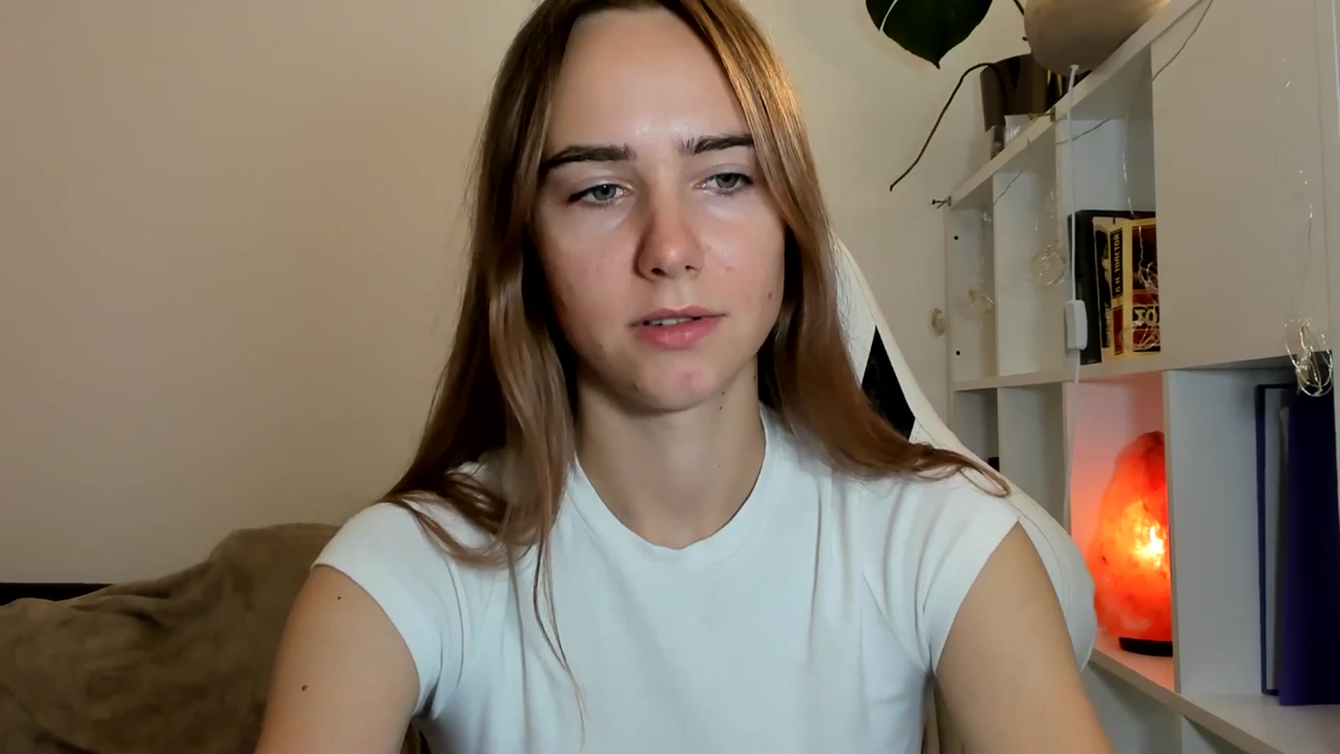 Gallery image thumbnail from OhAlisa's myfreecams stream on, 07/28/2025, 16:43 image 5 of 20