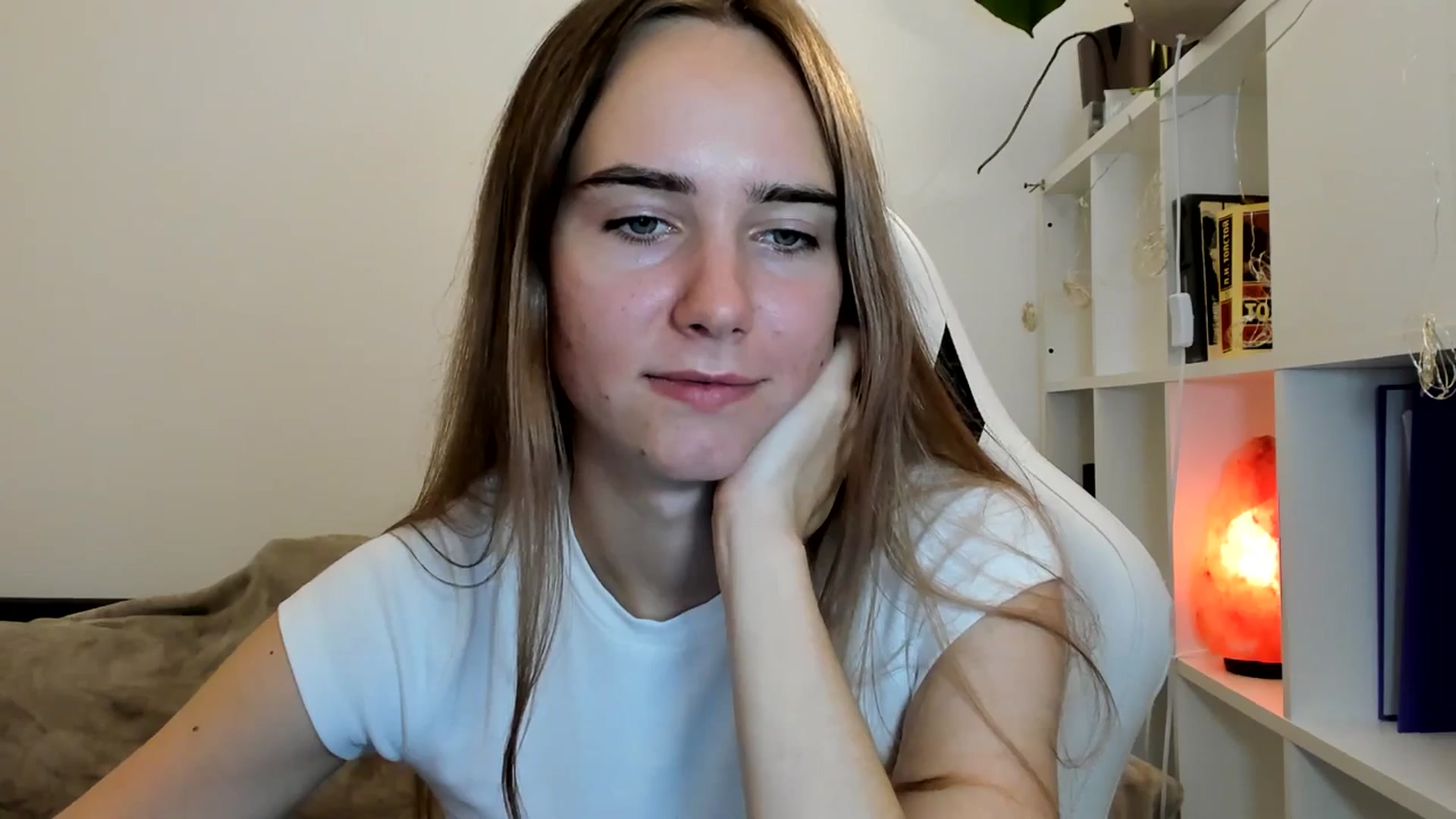 Gallery image thumbnail from OhAlisa's myfreecams stream on, 07/28/2025, 18:18 image 19 of 20
