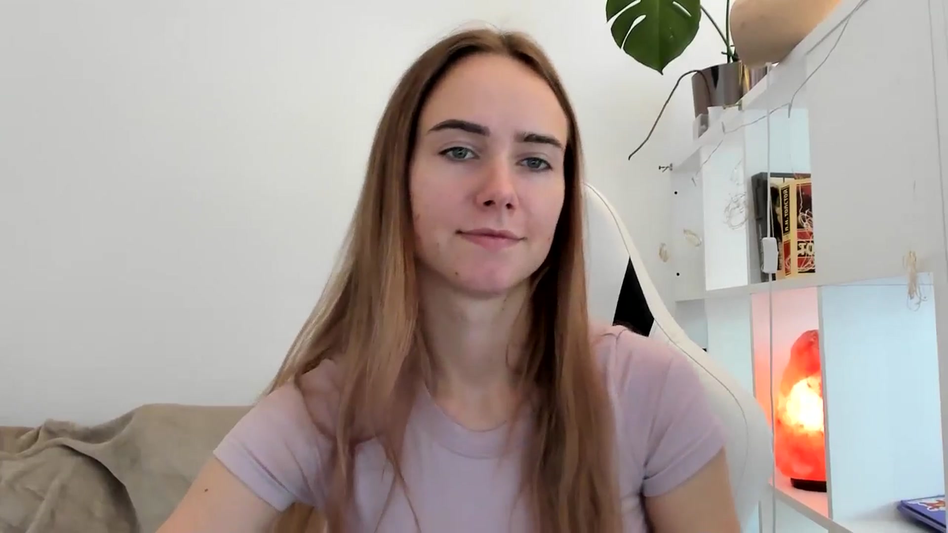 Gallery image thumbnail from OhAlisa's myfreecams stream on, 07/29/2025, 15:01 image 2 of 20