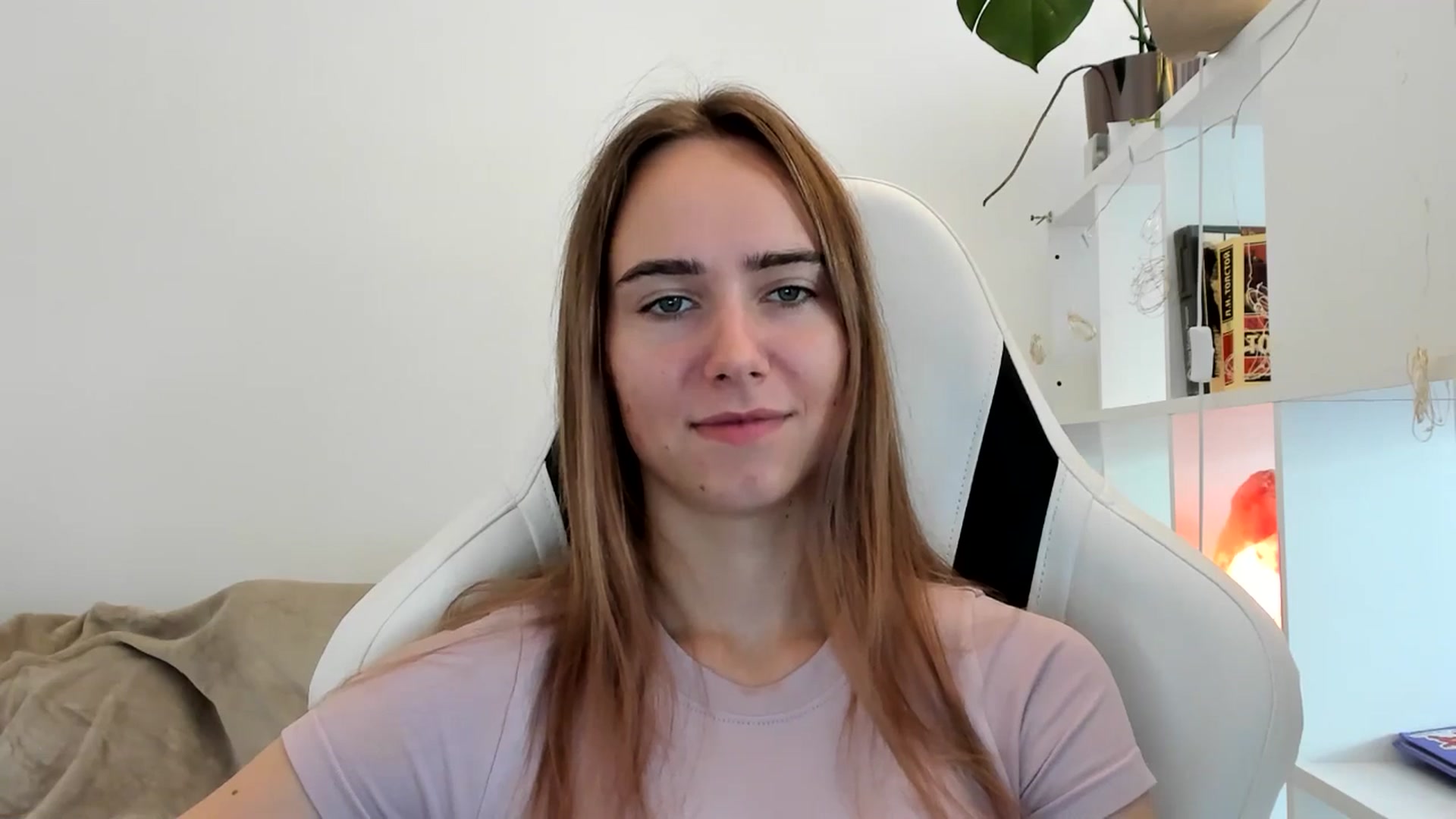 Gallery image thumbnail from OhAlisa's myfreecams stream on, 07/29/2025, 15:01 image 19 of 20