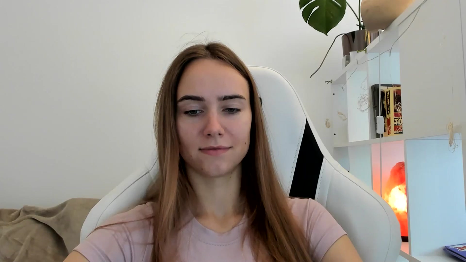 Gallery image thumbnail from OhAlisa's myfreecams stream on, 07/29/2025, 15:01 image 4 of 20