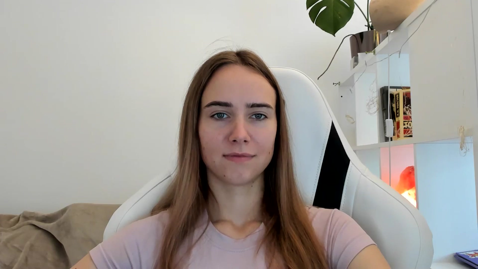 Gallery image thumbnail from OhAlisa's myfreecams stream on, 07/29/2025, 15:01 image 5 of 20
