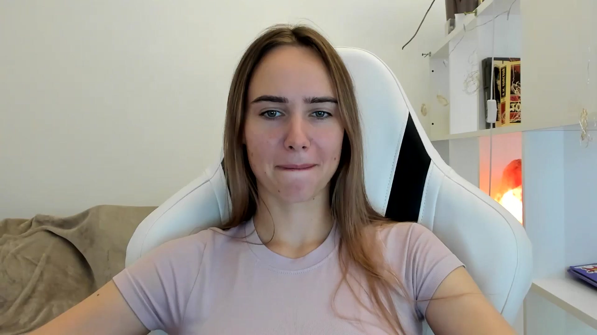 Gallery image thumbnail from OhAlisa's myfreecams stream on, 07/29/2025, 16:32 image 7 of 20