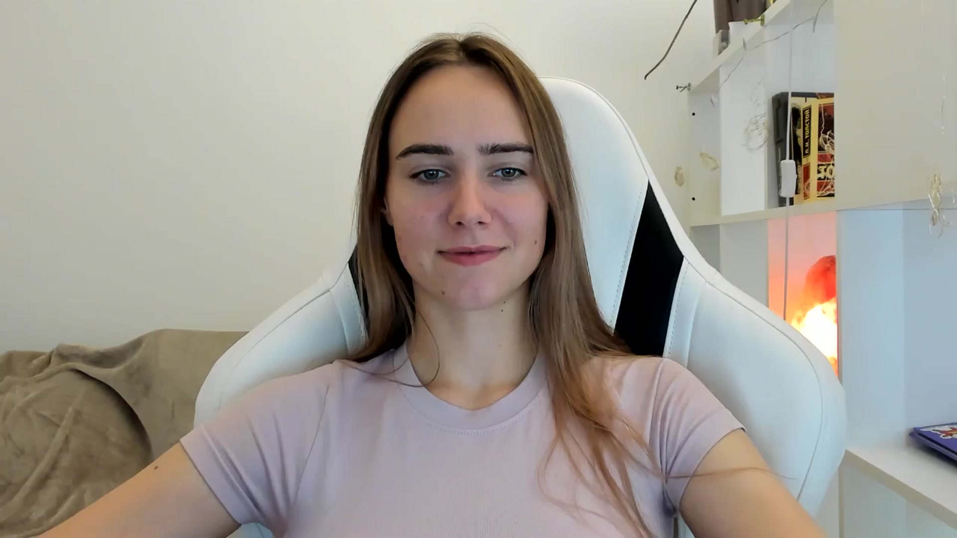 Gallery image thumbnail from OhAlisa's myfreecams stream on, 07/29/2025, 16:32 image 6 of 20