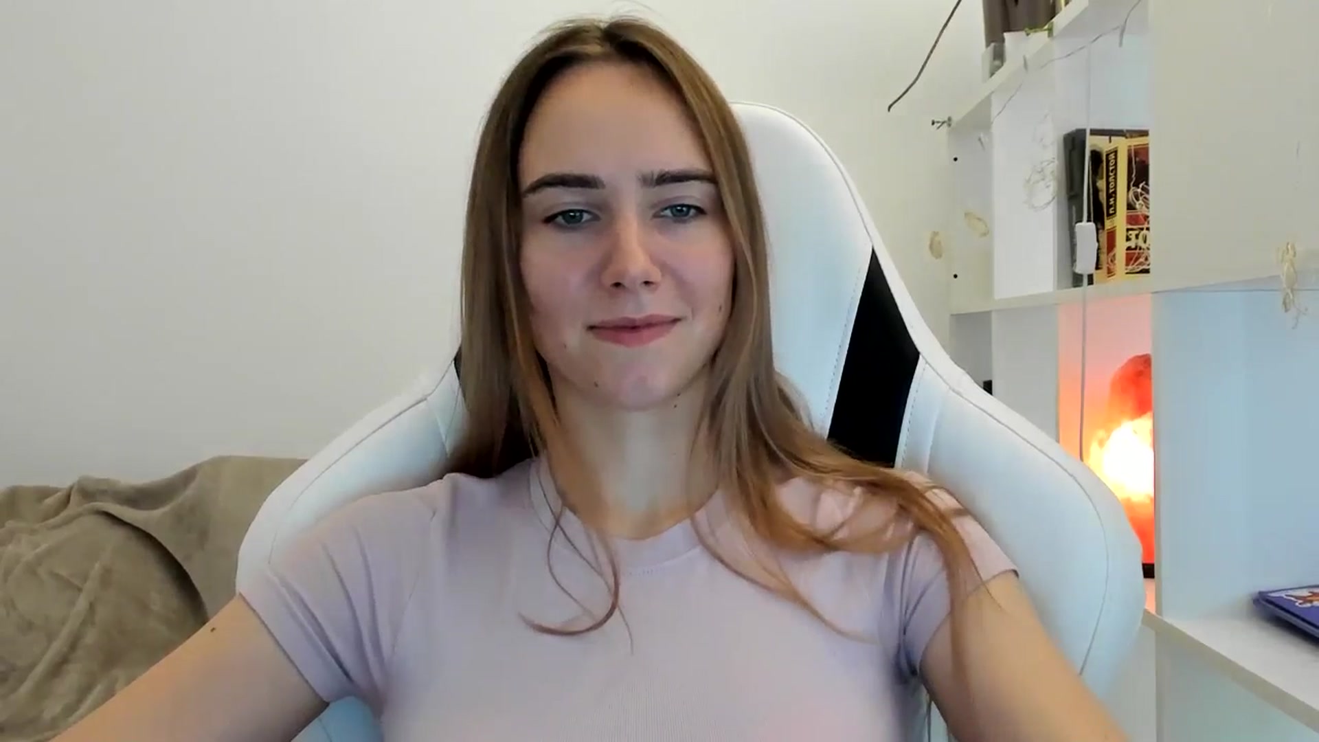 Gallery image thumbnail from OhAlisa's myfreecams stream on, 07/29/2025, 16:32 image 10 of 20