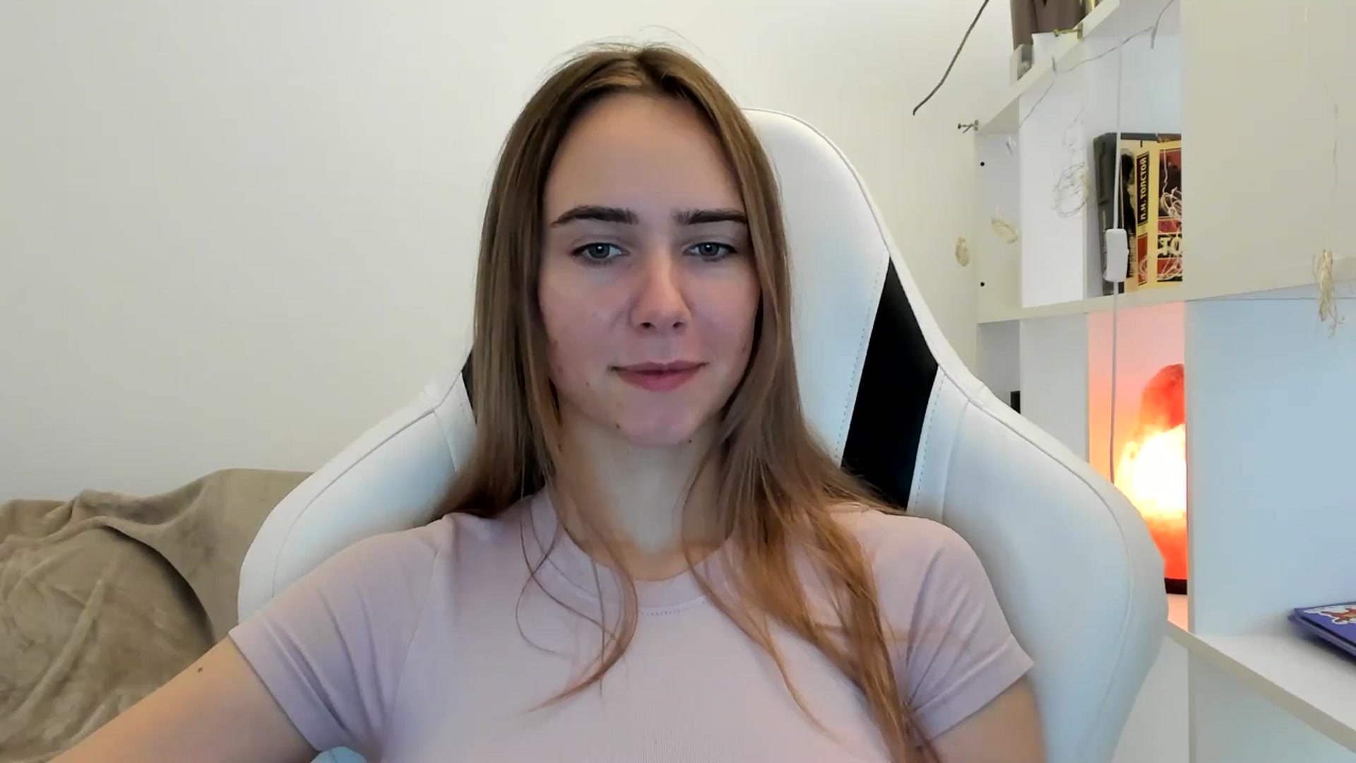 Gallery image thumbnail from OhAlisa's myfreecams stream on, 07/29/2025, 16:32 image 17 of 20