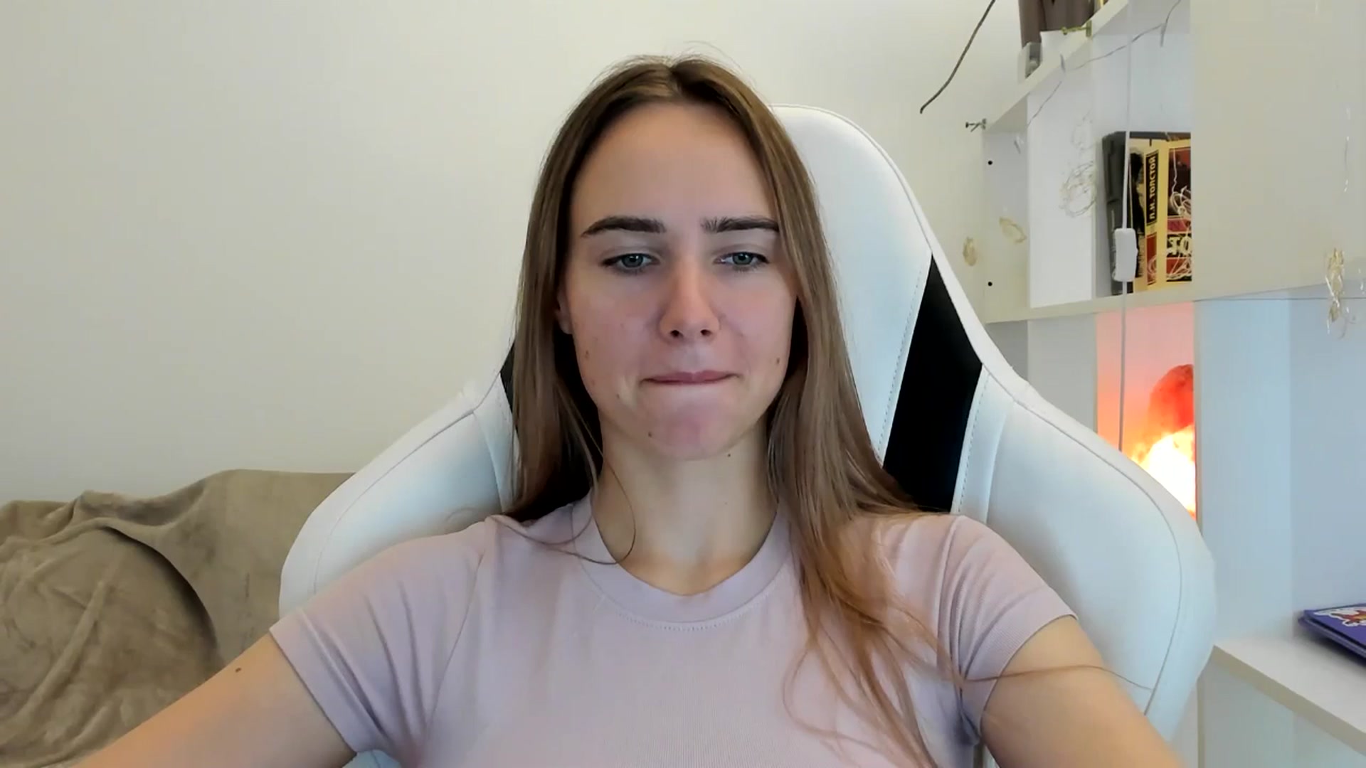 Gallery image thumbnail from OhAlisa's myfreecams stream on, 07/29/2025, 16:32 image 5 of 20