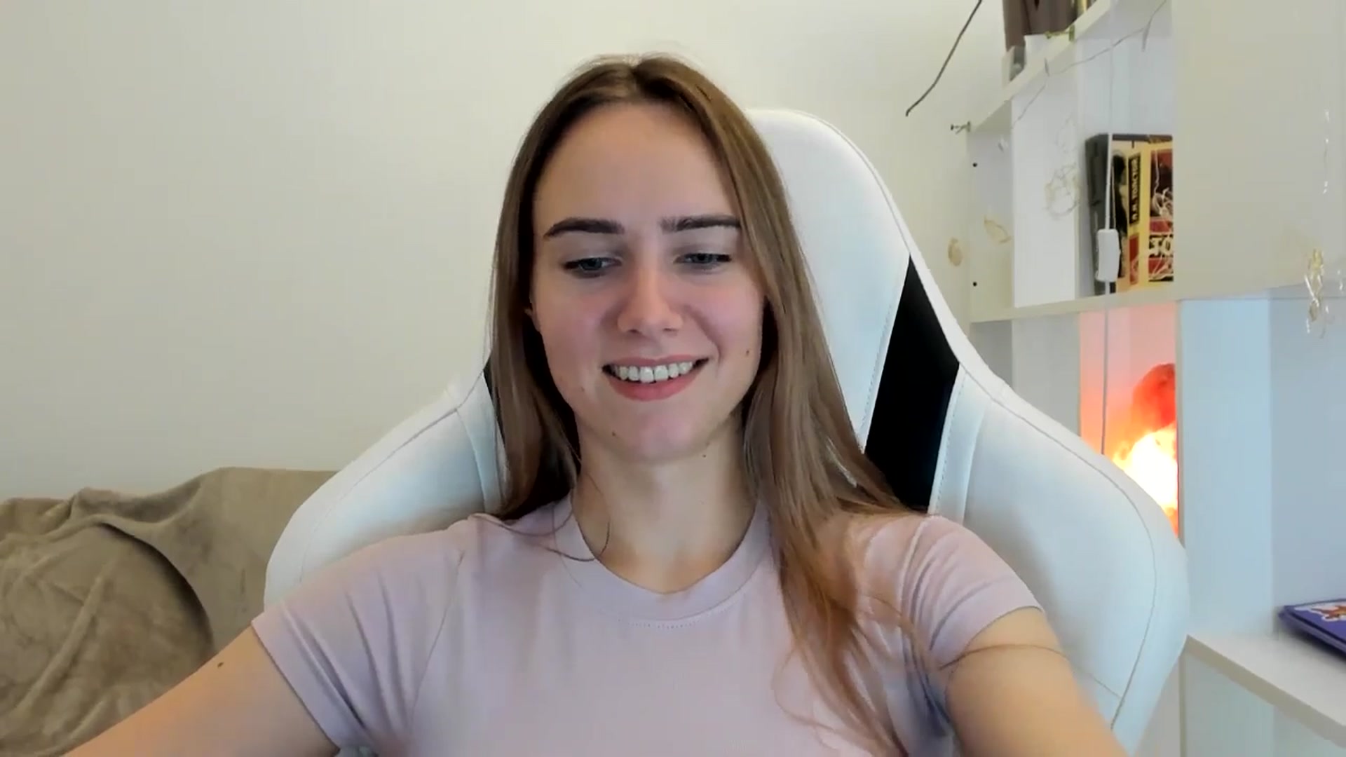 Gallery image thumbnail from OhAlisa's myfreecams stream on, 07/29/2025, 16:32 image 3 of 20