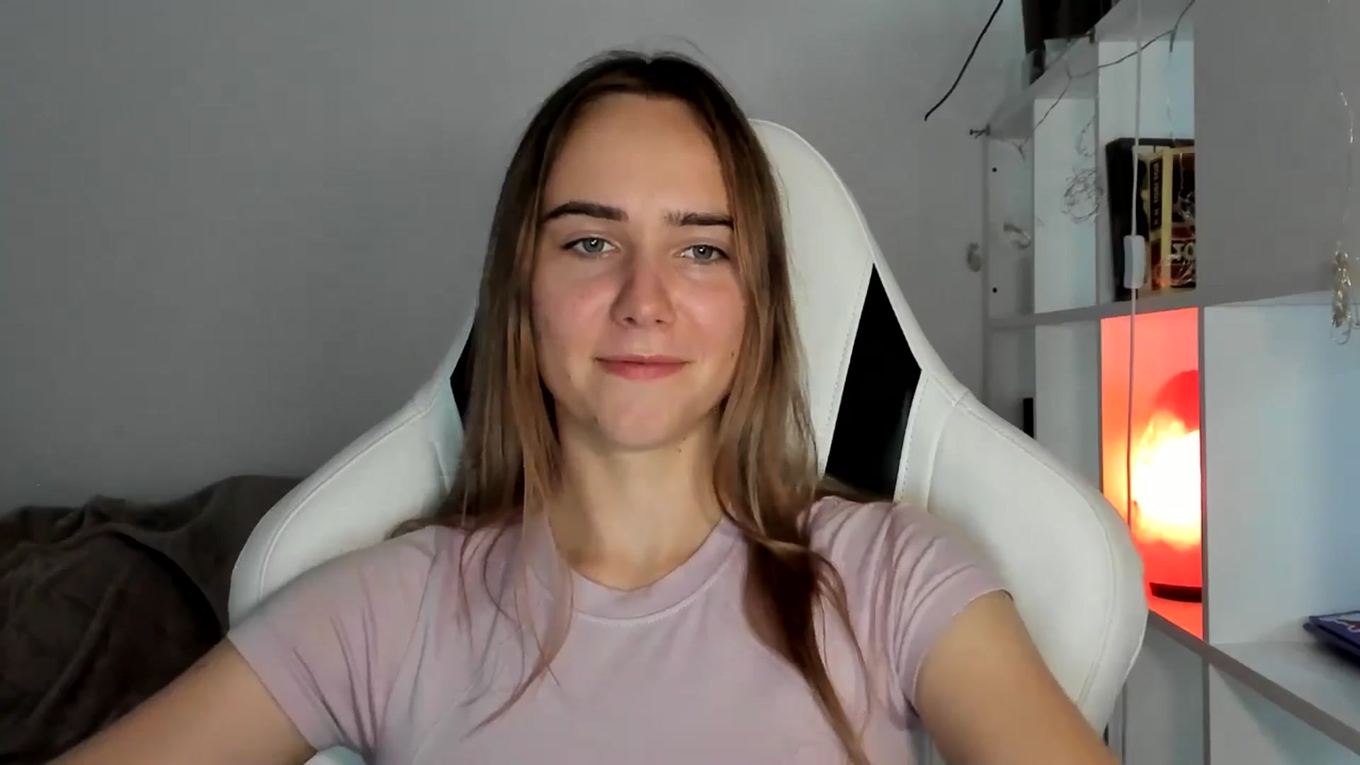 Gallery image thumbnail from OhAlisa's myfreecams stream on, 07/29/2025, 16:58 image 17 of 20