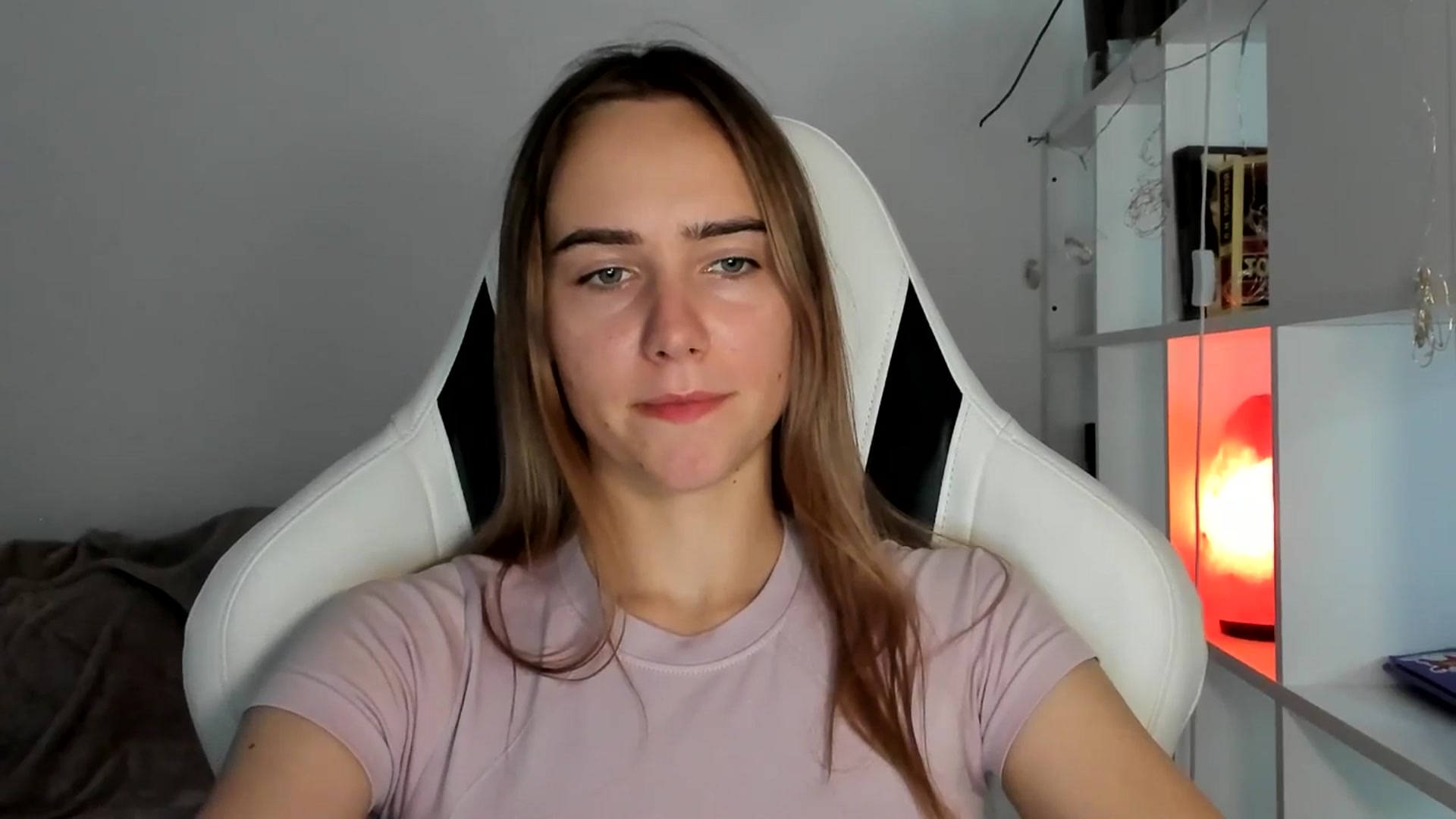 Gallery image thumbnail from OhAlisa's myfreecams stream on, 07/29/2025, 16:58 image 4 of 20