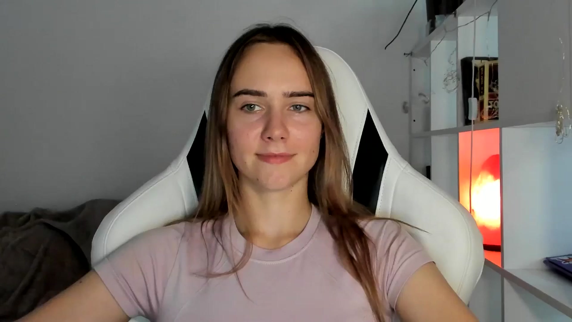 Gallery image thumbnail from OhAlisa's myfreecams stream on, 07/29/2025, 16:58 image 14 of 20