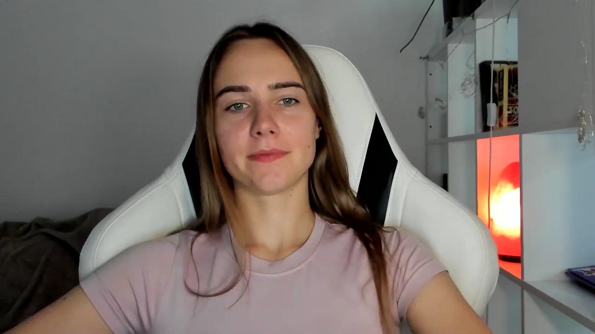 Gallery image thumbnail from OhAlisa's myfreecams stream on, 07/29/2025, 16:58 image 7 of 20