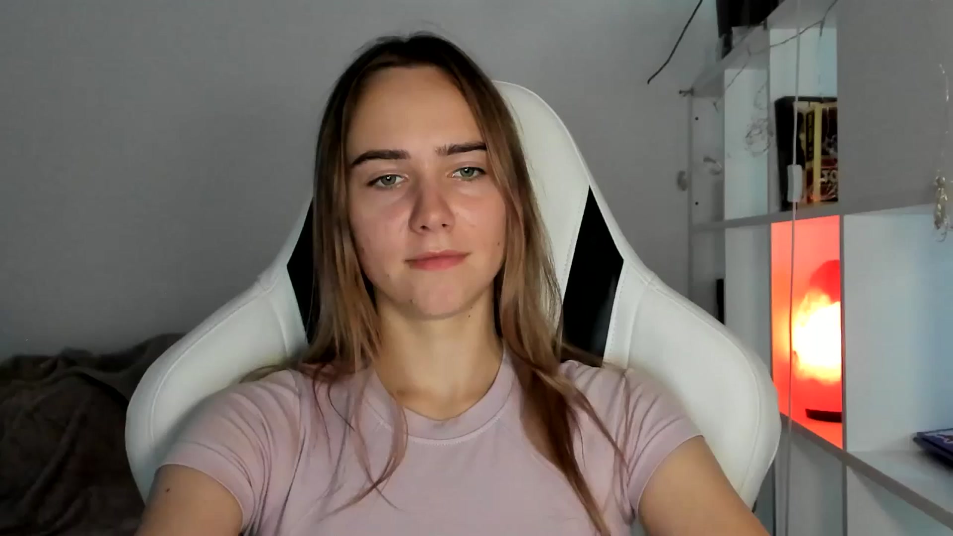Gallery image thumbnail from OhAlisa's myfreecams stream on, 07/29/2025, 16:58 image 16 of 20