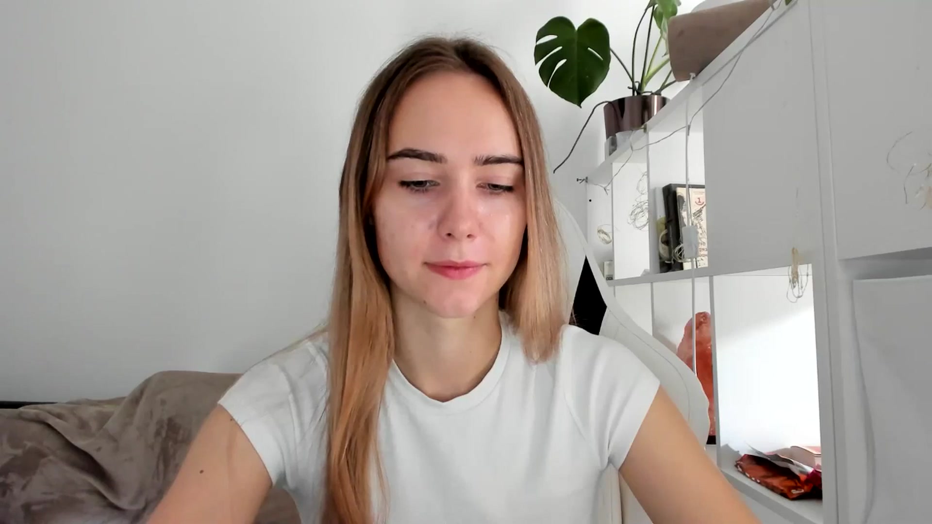 Gallery image thumbnail from OhAlisa's myfreecams stream on, 08/01/2025, 10:50 image 5 of 20