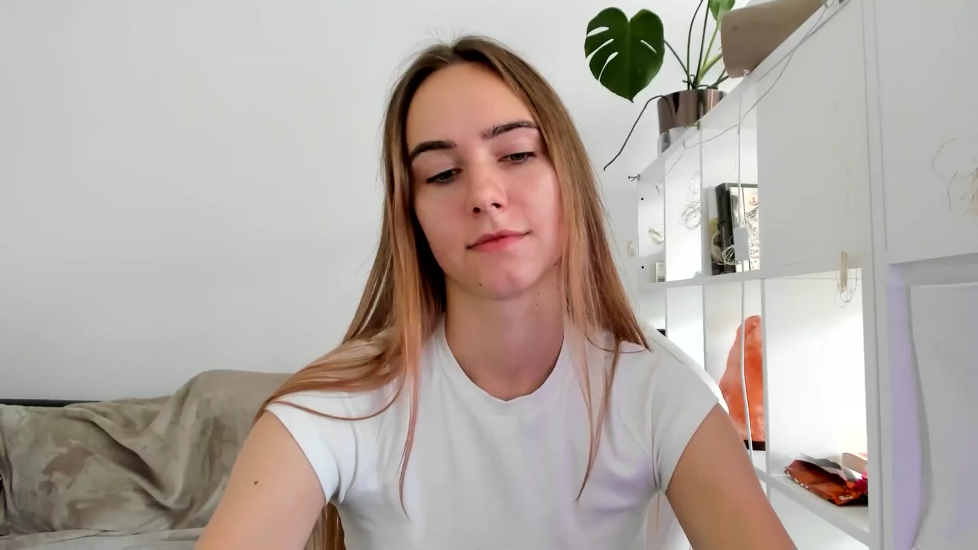 Gallery image thumbnail from OhAlisa's myfreecams stream on, 08/01/2025, 13:01 image 15 of 20
