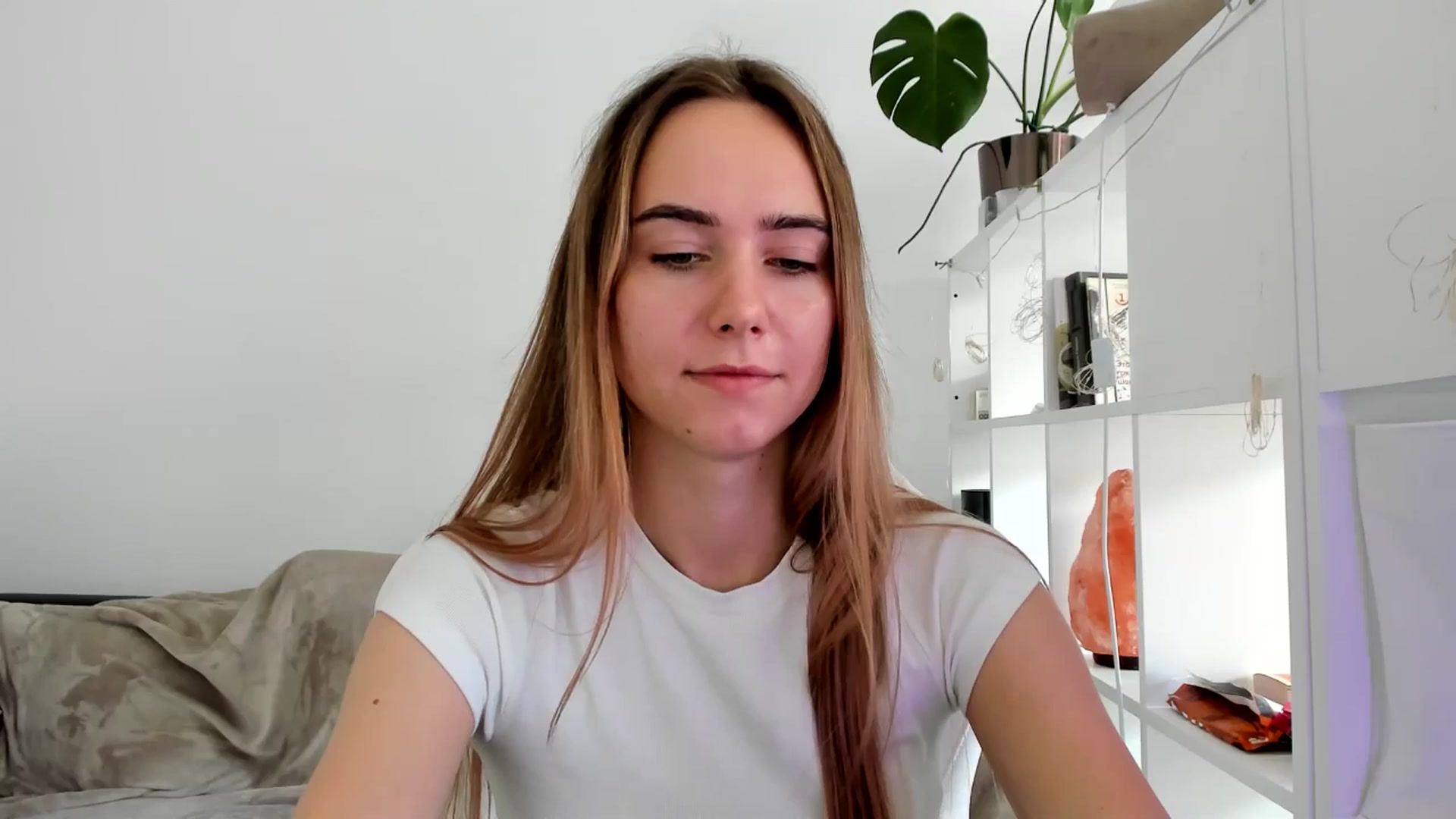Gallery image thumbnail from OhAlisa's myfreecams stream on, 08/01/2025, 13:01 image 12 of 20