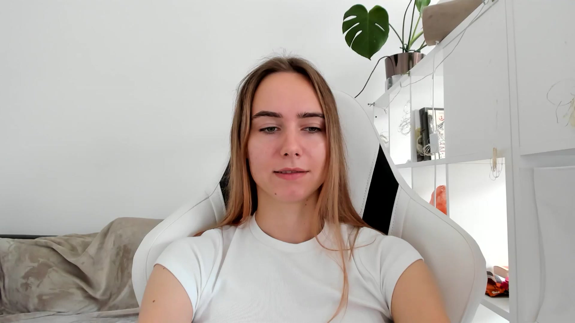 Gallery image thumbnail from OhAlisa's myfreecams stream on, 08/01/2025, 13:01 image 17 of 20