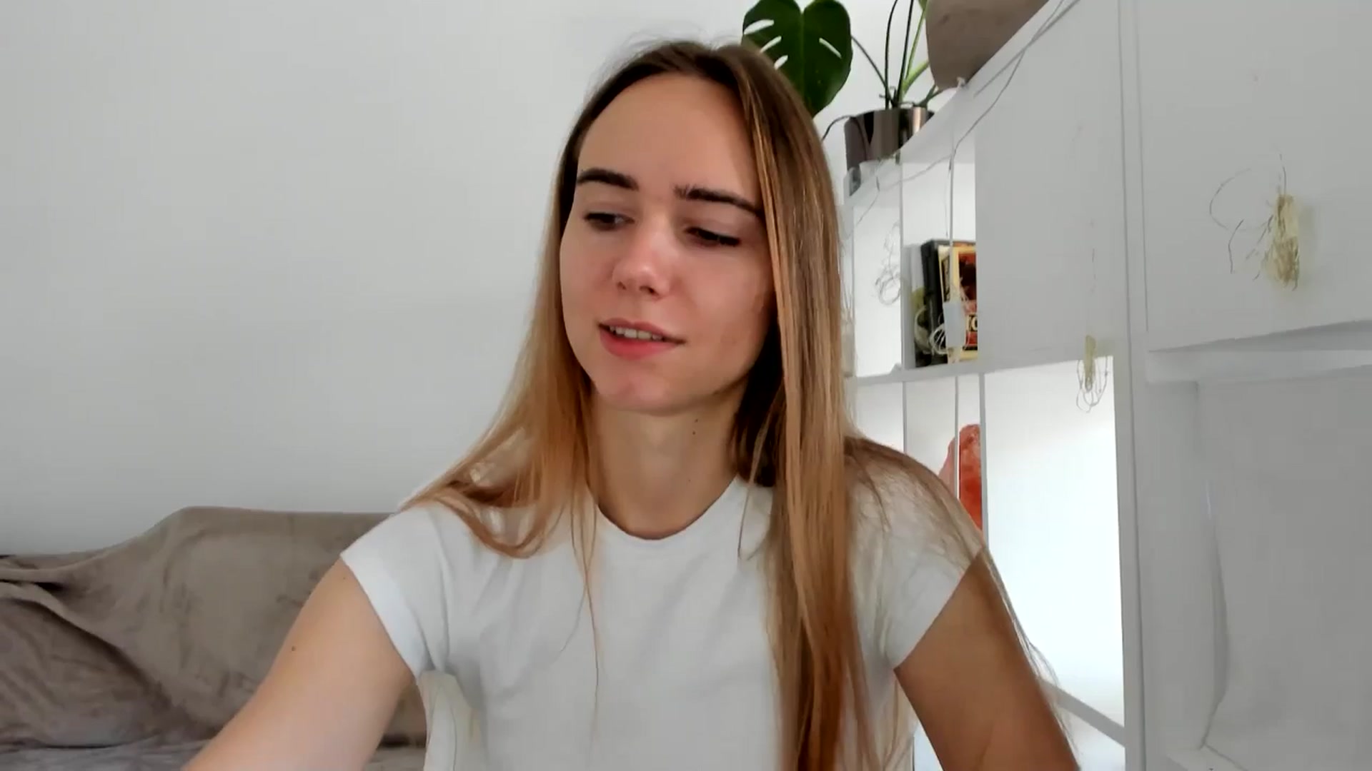 Gallery image thumbnail from OhAlisa's myfreecams stream on, 08/02/2025, 13:35 image 3 of 20