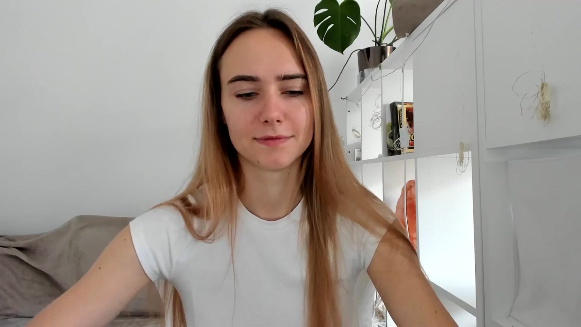 Gallery image thumbnail from OhAlisa's myfreecams stream on, 08/02/2025, 13:35 image 5 of 20